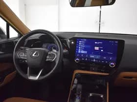 Lexus NX thumbnail 4