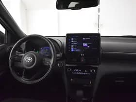 Toyota Yaris Cross thumbnail 4