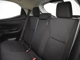 Toyota Yaris thumbnail 12