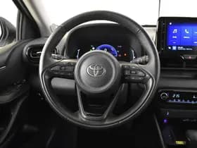 Toyota Yaris thumbnail 13