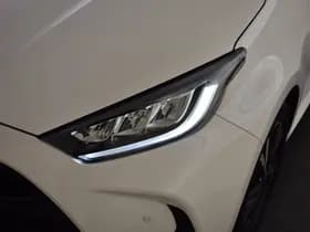 Toyota Yaris thumbnail 8