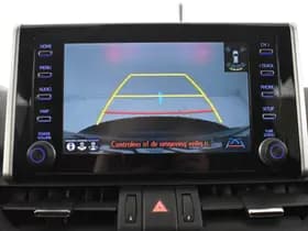 Toyota RAV4 thumbnail 18