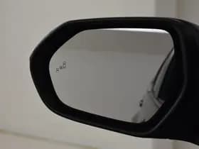 Toyota Yaris thumbnail 16