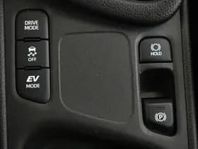 Toyota Yaris thumbnail 28