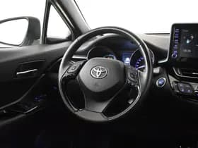 Toyota C-HR thumbnail 15