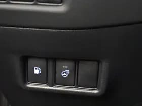 Toyota C-HR thumbnail 19