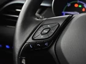 Toyota C-HR thumbnail 20
