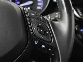 Toyota C-HR thumbnail 22