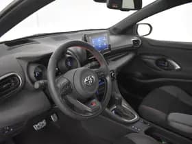 Toyota Yaris thumbnail 17