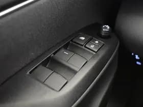 Toyota Yaris Cross thumbnail 21