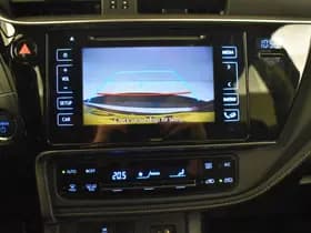 Toyota Auris thumbnail 12