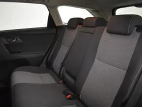 Toyota Auris thumbnail 15