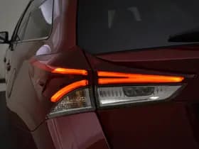 Toyota Auris thumbnail 18