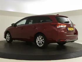 Toyota Auris thumbnail 6