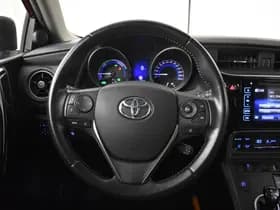 Toyota Auris thumbnail 9