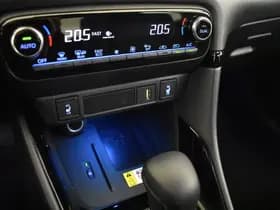 Toyota Yaris thumbnail 25