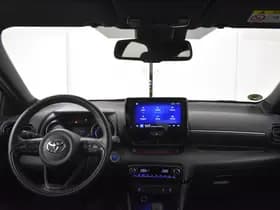 Toyota Yaris thumbnail 4