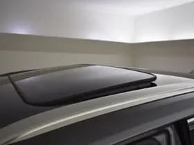 Lexus NX thumbnail 35