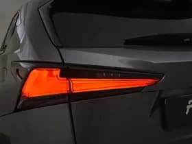 Lexus NX thumbnail 38