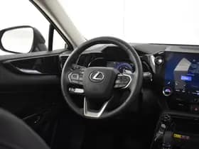 Lexus NX thumbnail 14