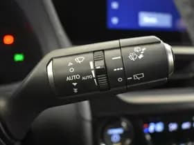 Lexus UX thumbnail 15