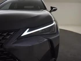 Lexus UX thumbnail 31