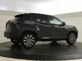 Toyota Yaris Cross thumbnail 2