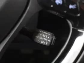 Toyota C-HR thumbnail 22