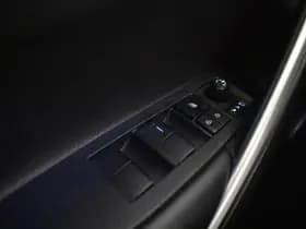 Toyota Corolla thumbnail 20
