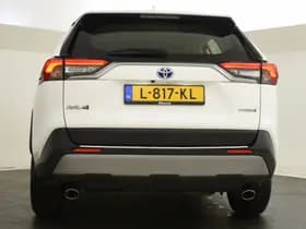 Toyota RAV4 thumbnail 8