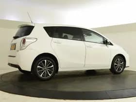 Toyota Verso thumbnail 2