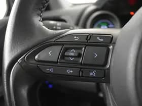 Toyota Yaris thumbnail 15