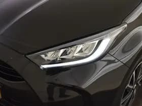 Toyota Yaris thumbnail 8