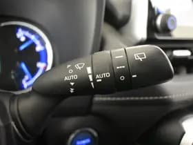 Toyota RAV4 thumbnail 18