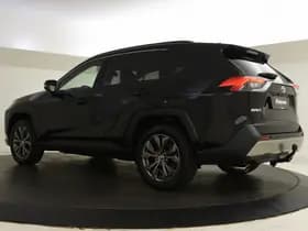 Toyota RAV4 thumbnail 6