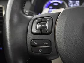 Lexus NX thumbnail 28