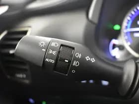 Lexus NX thumbnail 32