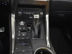 Lexus NX thumbnail 33