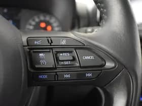 Toyota Yaris thumbnail 17
