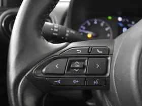 Toyota Yaris thumbnail 18