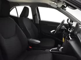 Toyota Yaris Cross thumbnail 3