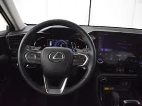 Lexus NX thumbnail 12