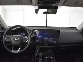 Lexus NX thumbnail 4