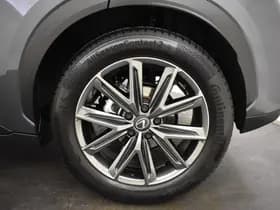 Lexus LBX thumbnail 9