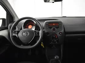 Toyota Aygo thumbnail 4