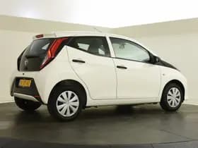 Toyota Aygo thumbnail 5