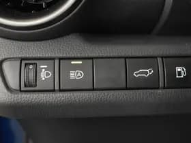 Toyota C-HR thumbnail 13