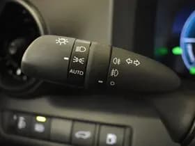 Toyota C-HR thumbnail 18