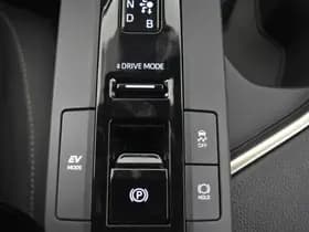Toyota C-HR thumbnail 22