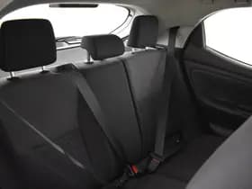 Toyota Yaris thumbnail 15